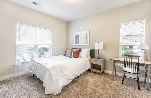 Johns Island Apartment | Landing at The Apartments at Shade Tree - 1 Bedroom in Downtown Charleston
