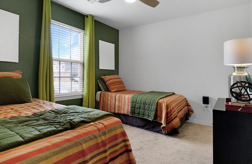 Lowell House | Urban Social : Backyard Paradise & Central to NWA