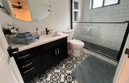 Harlingen House | Cozy Casita centrally located in the Valley
