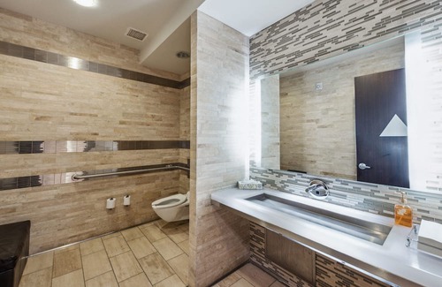 East Village Apartment | East Village 1 BR w/ Office by Anyplace - 11598