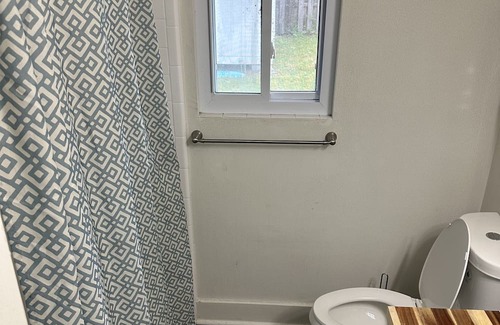 Whitemarsh Island House | Charming 2-bedroom house in fabulous Whitemarsh with WiFi, AC Pool and slide.