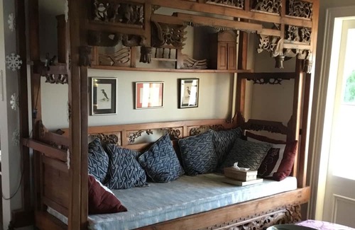 Waipu Cottage | Flagstaff River Front Cottage, swimming, fishing and boat ramp.