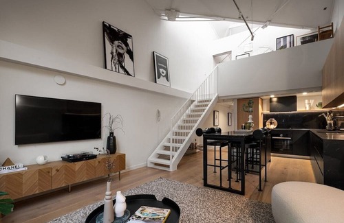 Teneriffe Apartment | Luxury Riverside Woolstore Apartment