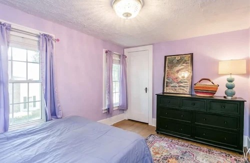 Rochester House | Gem of Brighton-Close to UofR, Strong, St.John Fisher, downtown and more.