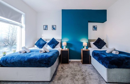 Dukinfield House | Entire house in Greater Manchester