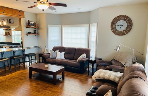 Amador County Other | Tranquil Farmhouse nestled in the hills minutes to beautiful wine country.