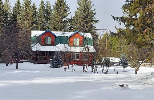 Whitefish Cabin | Fabulous Whitefish Cabin 7 mins. from downtown Whitefish. 30 mins from Glacier