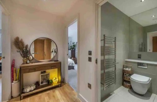 St. George's Apartment | Stylish one bedroom apartment with patio balcony