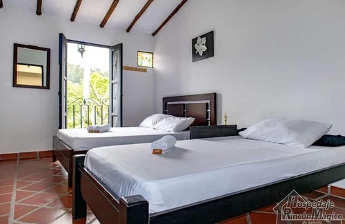 Salento House | Rincón Magico a 4 Cuadras del Parque, Vista Hacia la Montaña Para Ti,tu Familia!