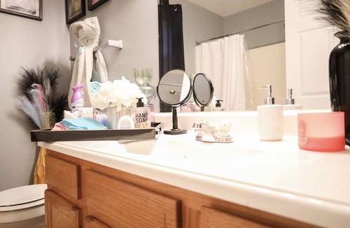 Babe Denny House | Coolest Townhome/5 Mins Dtwn