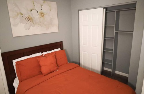Babe Denny House | Coolest Townhome/5 Mins Dtwn