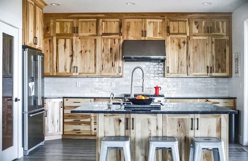 Sweetwater House | Modern Lake view home perfect for gathering— 5 minutes to Ideal Beach amenities