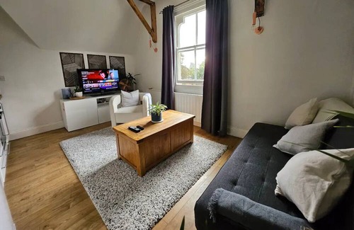 Barbourne Apartment | Pass the Keys | Charming 1 Bedroom Apartment in Historic Barbourne
