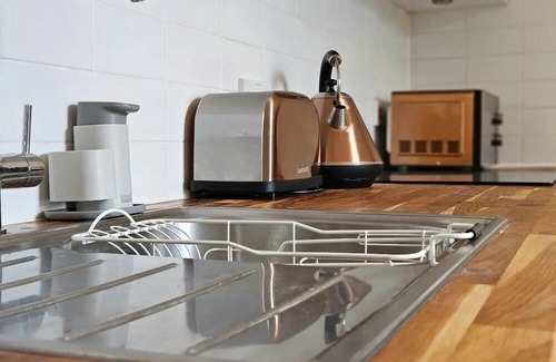 Barbourne Apartment | Pass the Keys | Charming 1 Bedroom Apartment in Historic Barbourne