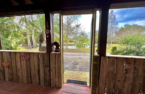 Braden River Other | Farmhouse Retreat. Quiet country cabin just minutes from Siesta Key & TerraNova