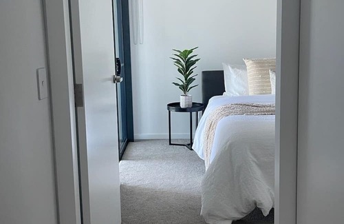 Shell Cove Apartment | NEW Luxury 3 bedroom waterfront Apartment at Shell Cove NSW 2529