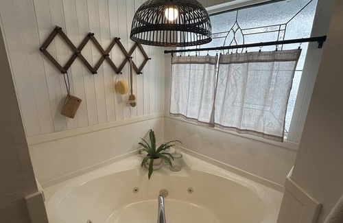 Highland House | Modern Transitional Family Home l Skyline by Stay