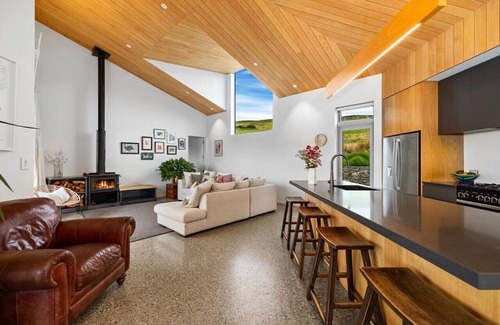 Lake Hayes House | Little on Threepwood