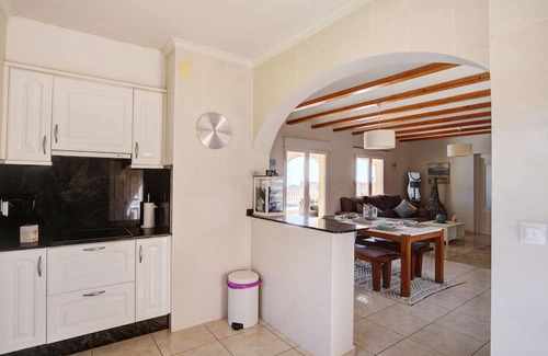 Cumbre del Sol Villa | Villa 'Casa Begonia' with Sea View, Wi-Fi and Air Conditioning