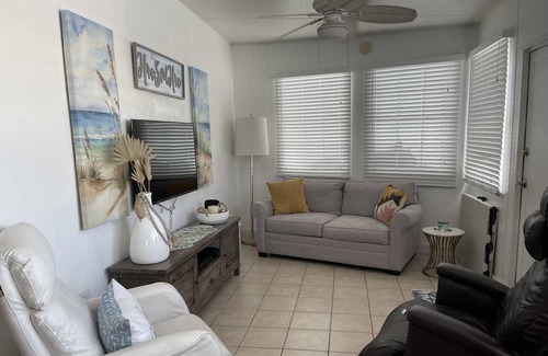 Layton House | Outdoor Resorts at Long Key. Trailer in gated community, pool, 3 bedrooms.