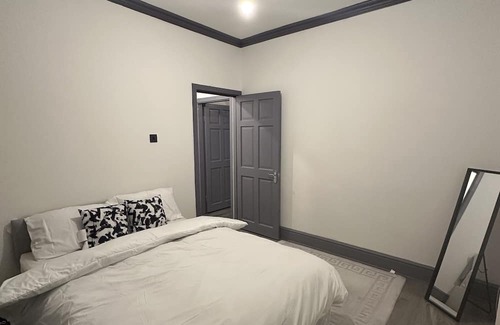 Belle Vue House | Fully equipped house with garden - close to the centre!