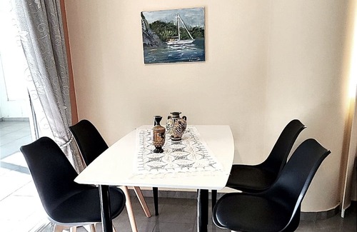 Galatsi Apartment | Comfortable and cosy apartment with plenty of space in Panorama forested hills