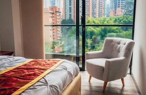 Los Naranjos Condo | Apartamento en poblado, Locacion única,near by all mall and restaurants