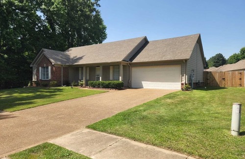 Raleigh House | Newly remodeled 5 BR in North -Central Memphis
