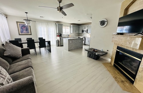 Sunrise Manor House | Enjoy the view of the entire city while playing mini golf in the patio.
