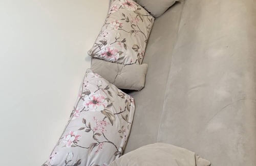 Edmonton Apartment | Cozy studio flat with separated bathroom in London