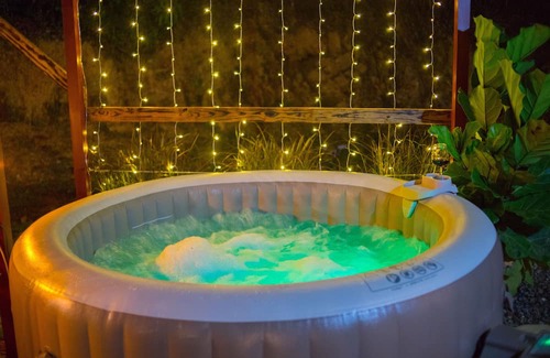 Aibonito House | ¡escapada Romántica! Glamping en Burbuja con Jacuzzi Privado Para Dos