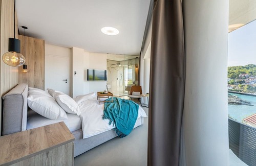 Vrboska Villa | Beautiful Villa Estate da Noi with a pool in Hvar