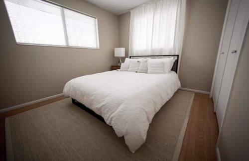 Cottonwood Heights House | rambler between the canyons