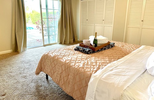 Modesto House | Spacious Home in the City with pool and spa