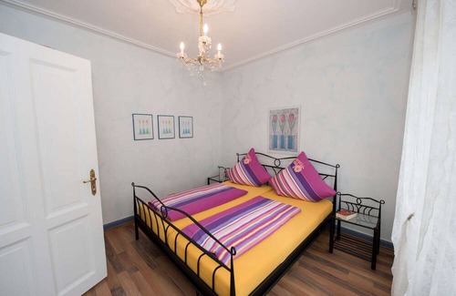 Zell Apartment | Apartment 'Nussberg' with Balcony and Wi-Fi