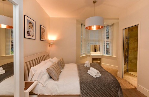Pontcanna Apartment | Pass the Keys | 1 Bed Apartment with Parking