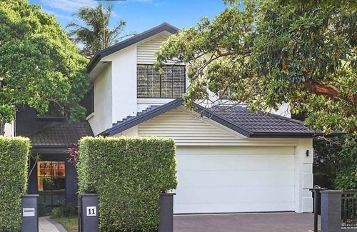 Rose Bay House | Spacious family house in delightful Rose Bay.