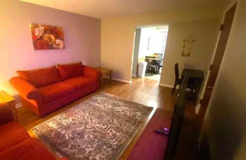 Peoria Condo | 2 bedroom condo in secure building with pool.
