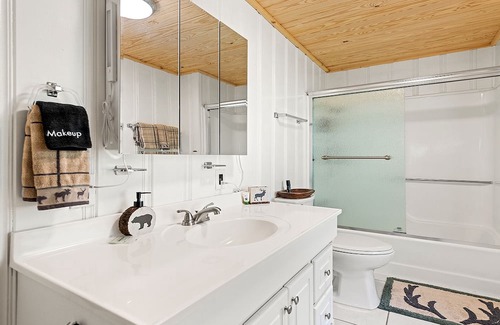 Maggie Valley Cabin | Cozy Creekside Retreat!