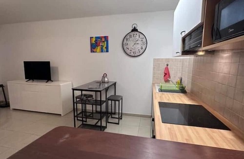 Saint-Denis Apartment | Studio Bellepierre