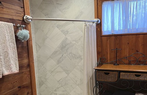 Bonita Springs Cottage | Adorable Cottage Close To Downtown & Area Beaches.
