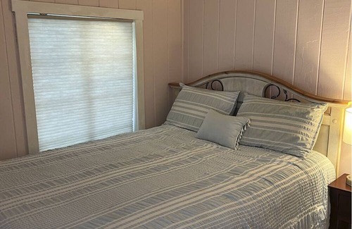Bonita Springs Cottage | Adorable Cottage Close To Downtown & Area Beaches.