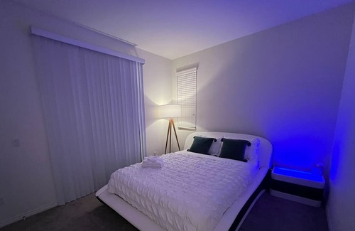 Jurupa Valley House | Comfortable 1b1b/ private laundry and kitchen