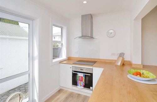 Christchurch House | Rimu Retreat - Your Home Away from Home