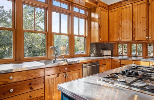 Vanderhorst Plantation House | 126 Turnberry: Unique Home with Golf & Lagoon Views, Perfect for Families