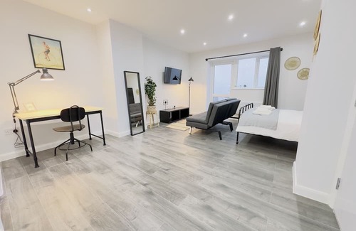 Upper Clapton Apartment | Hackney Studios by Sleepy - Studio Flat 2