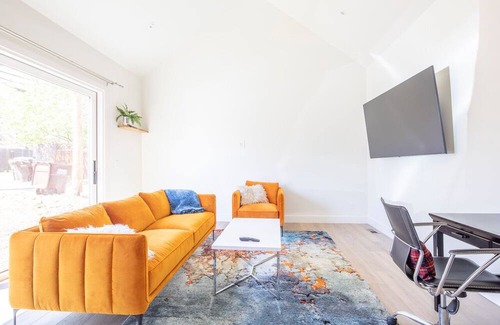 Mapleton Hill House | Entire house on Mapleton Hill. Amazing location walk Pearl and everything else.