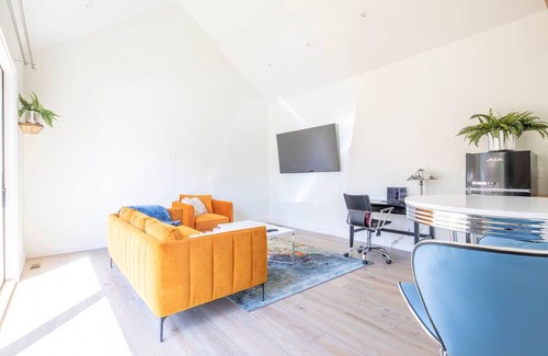Mapleton Hill House | Entire house on Mapleton Hill. Amazing location walk Pearl and everything else.