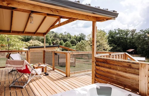 Coux-et-Bigaroque-Mouzens Ski Chalet | Camping Inspire Villages Séveilles - Signature Spa Chalet 3 Rooms 4 People Air Conditioned