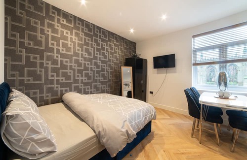 Hope Street Apartment | City Center stylish Studio, sleeps 4 people